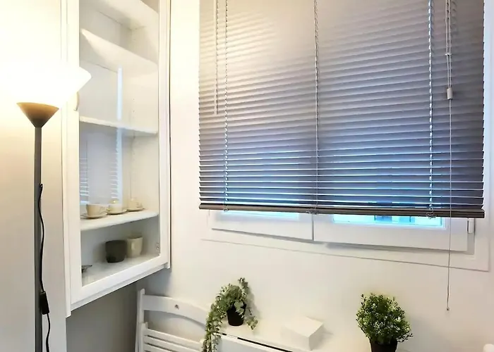 Cozy Single Flat In 16th District Elevator N16-142